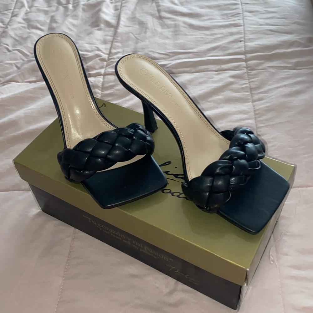 Black duck heels, size 8